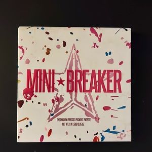 Mini Breaker eye shadow pallet